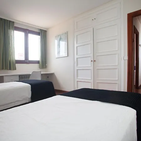 Tranquil Mallorquin With Private Pool Access Villa El Arenal (Mallorca)