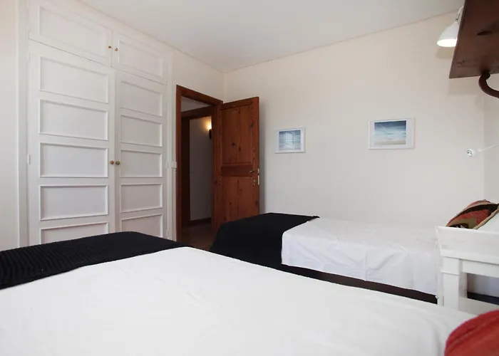 Tranquil Mallorquin With Private Pool Access