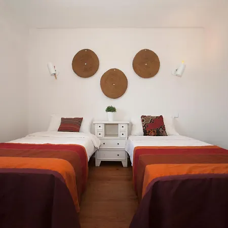 Tranquil Mallorquin With Private Pool Access