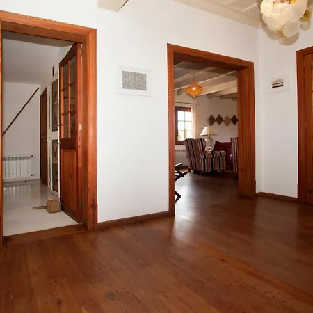 Вилла Tranquil Mallorquin With Private Pool Access