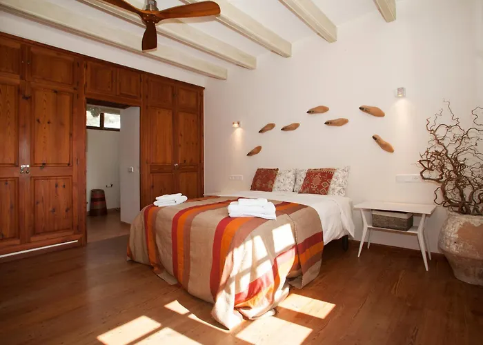 Villa Tranquil Mallorquin With Private Pool Access *