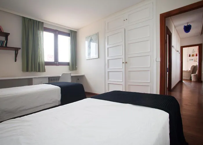 Tranquil Mallorquin With Private Pool Access Villa El Arenal (Mallorca)