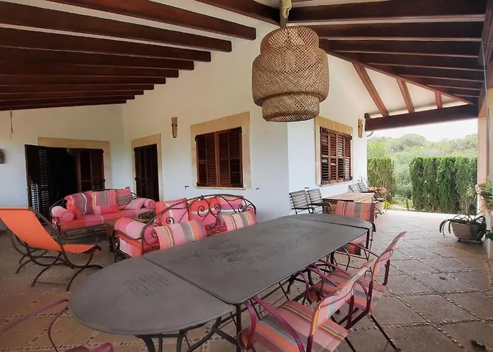 Tranquil Mallorquin With Private Pool Access Villa *